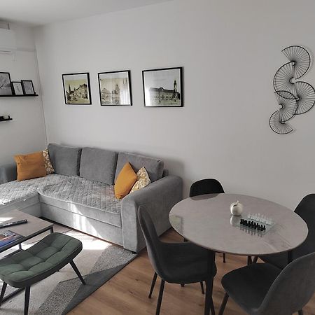 Apartman Hd Ðakovo Extérieur photo