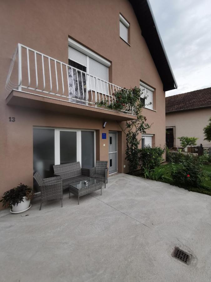 Apartman Hd Ðakovo Extérieur photo